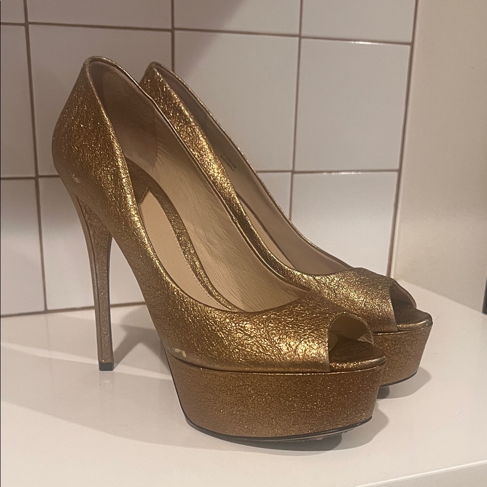 Brian Atwood Bambola Sparkly Gold Open Toe Heels Size 7.5 NWOT